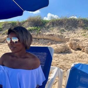 Meet your Posher, Tiffany